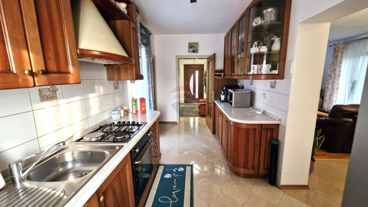 Pazin, Zarečje – Casa di 200 m² nella Natura, Verde e Vista sul Fiume