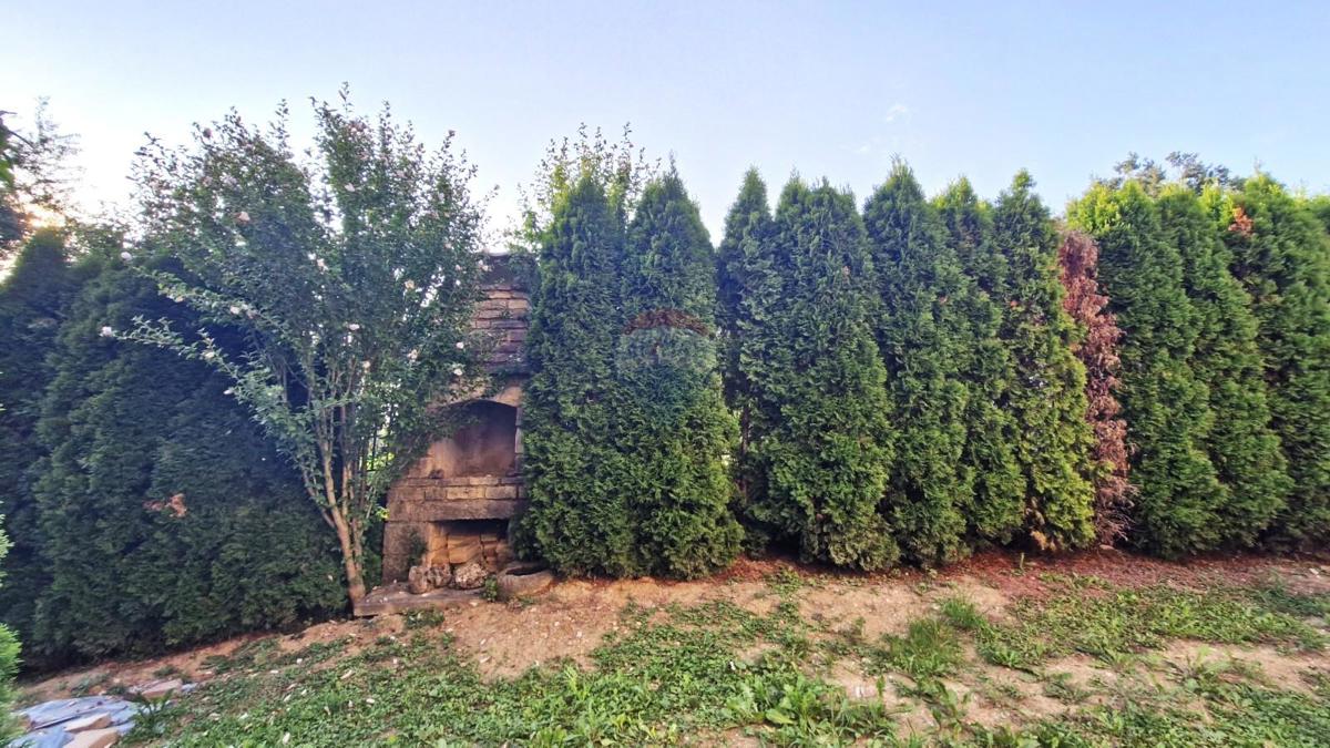 Pazin, Zarečje – Casa di 200 m² nella Natura, Verde e Vista sul Fiume