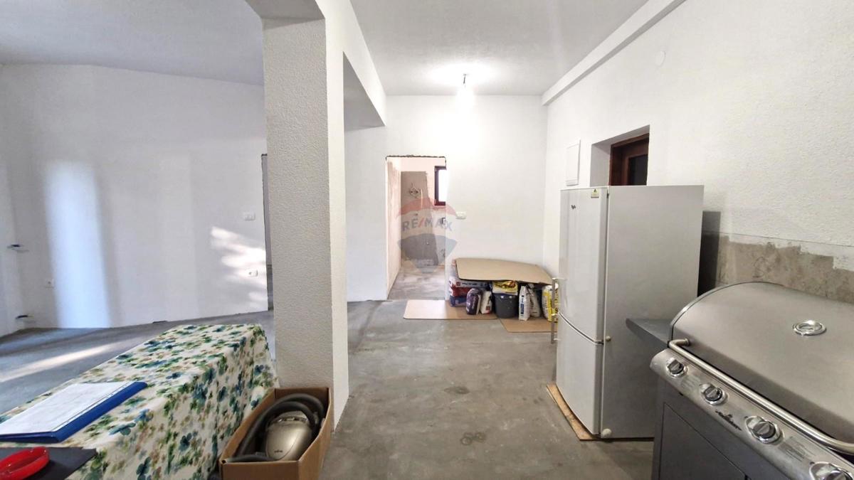 Pazin, Zarečje – Casa di 200 m² nella Natura, Verde e Vista sul Fiume