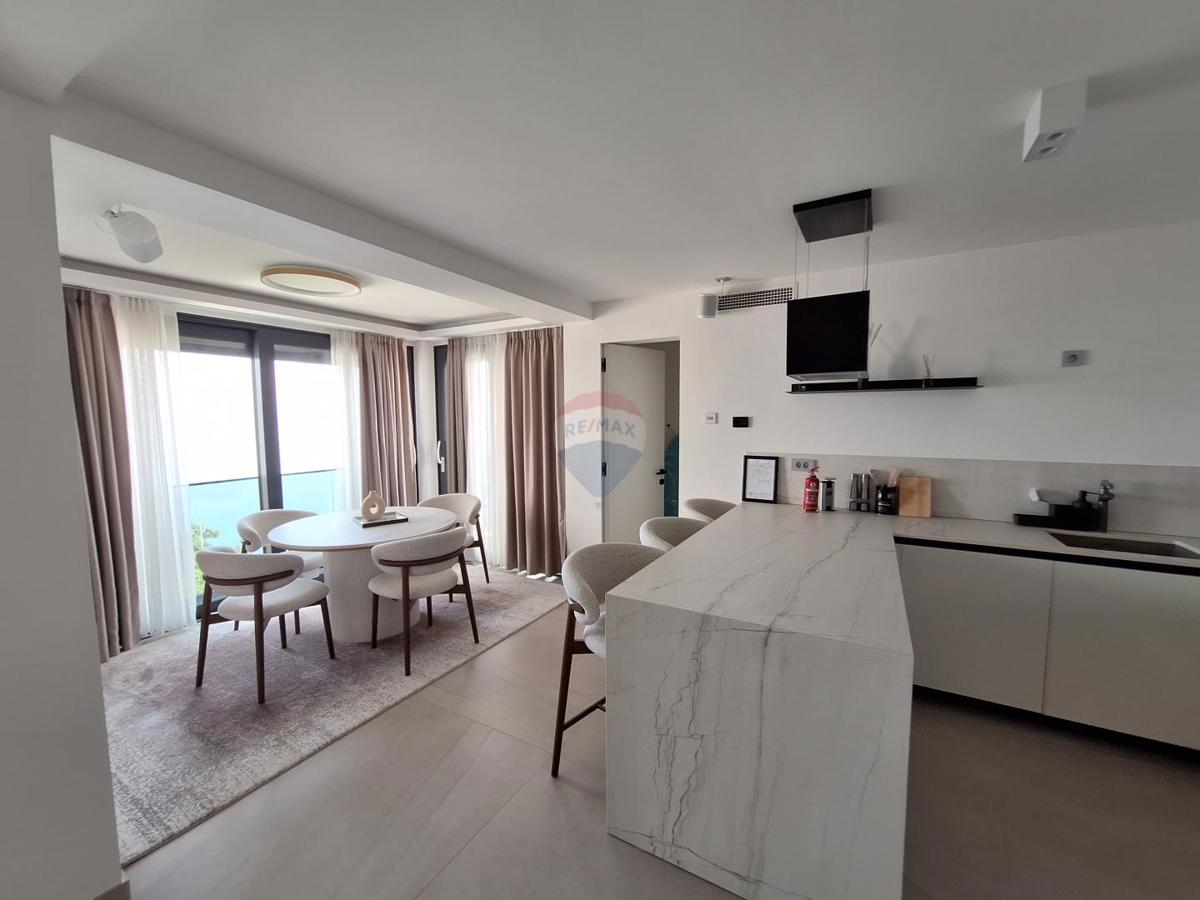 Appartamento Dobreć, Opatija - Okolica, 80m2