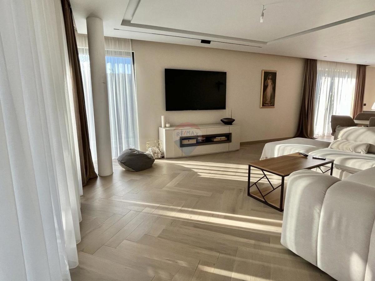 Appartamento Kostrena, 124m2