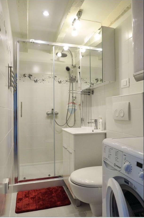 Istria, Rovigno, centro, strada tranquilla, appartamento completamente ristrutturato e arredato di 42 m²