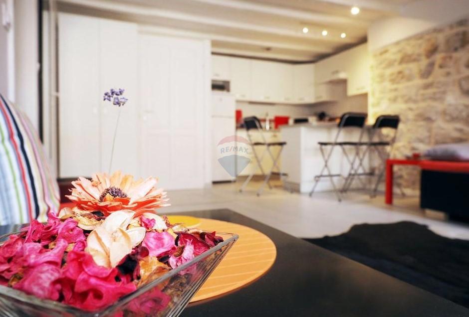 Istria, Rovigno, centro, strada tranquilla, appartamento completamente ristrutturato e arredato di 42 m²