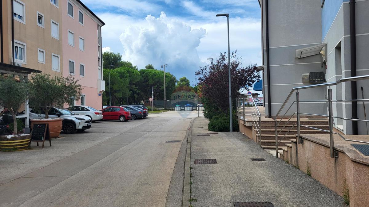 Attività commerciale Umag, 52,69m2