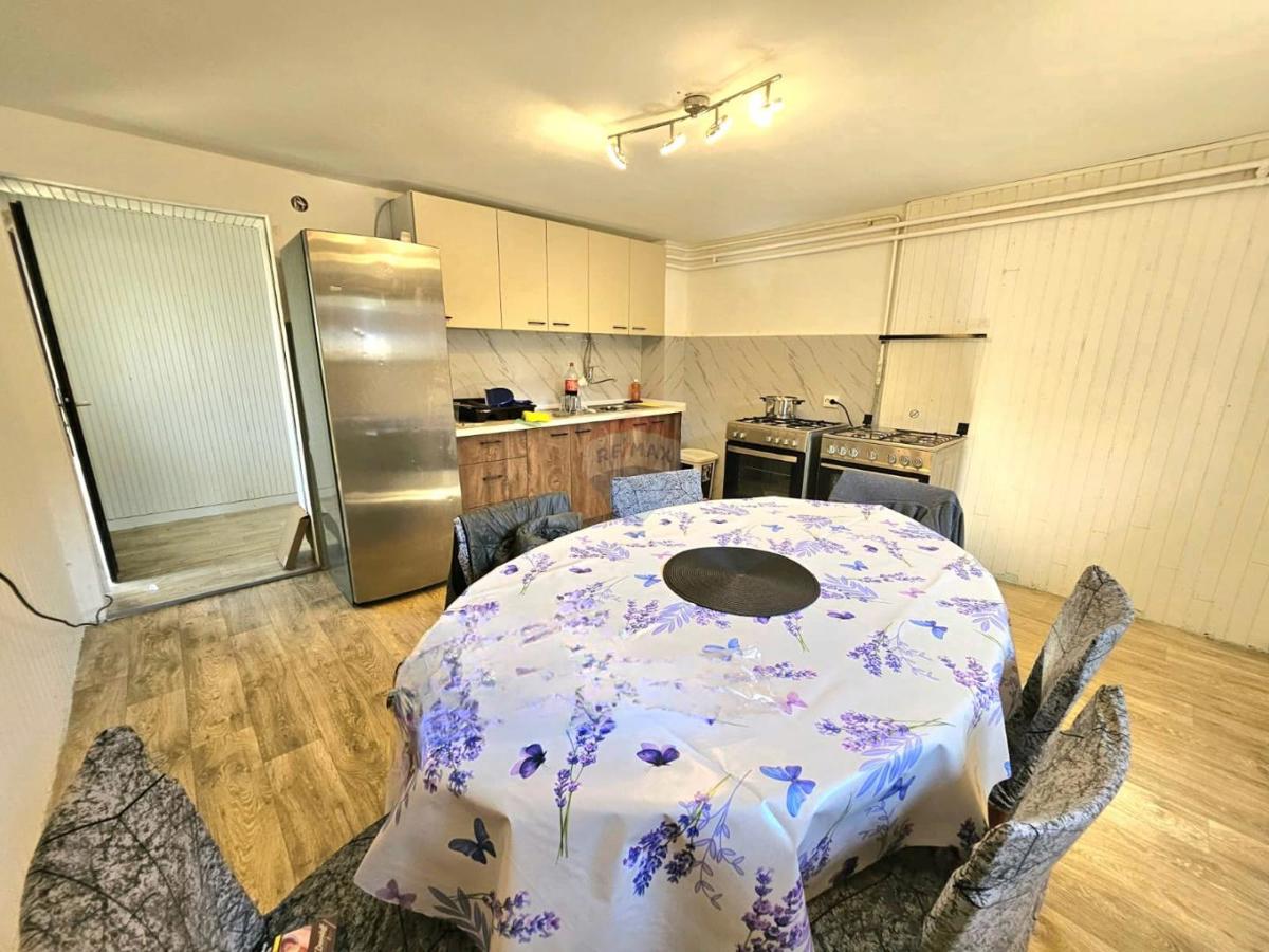 Casa Sveta Nedelja, 200m2