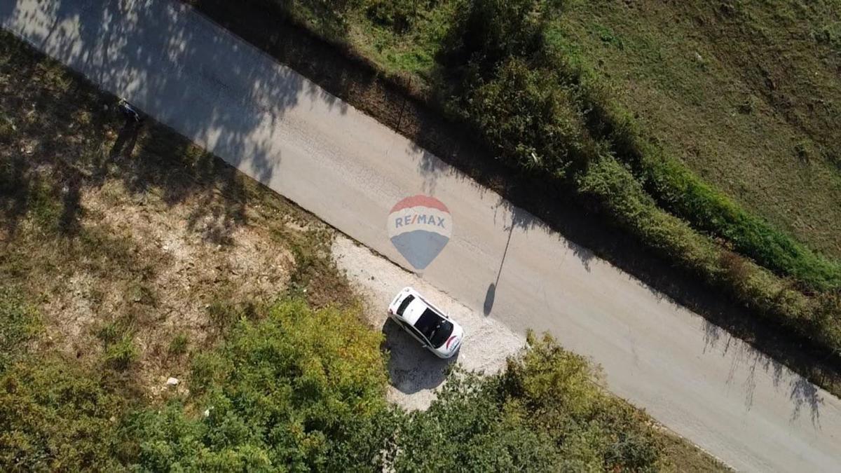 Terreno non edificabile Mugeba, Poreč, 1.290m2