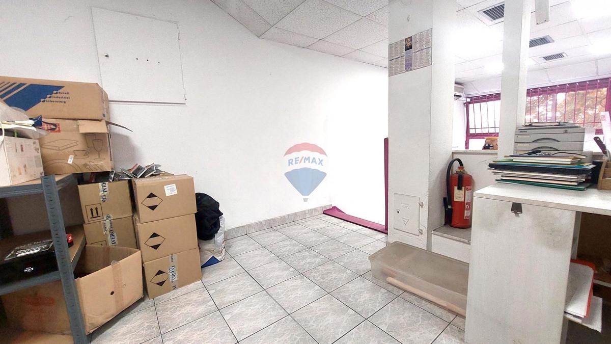 Attività commerciale Malešnica, Stenjevec, 32m2