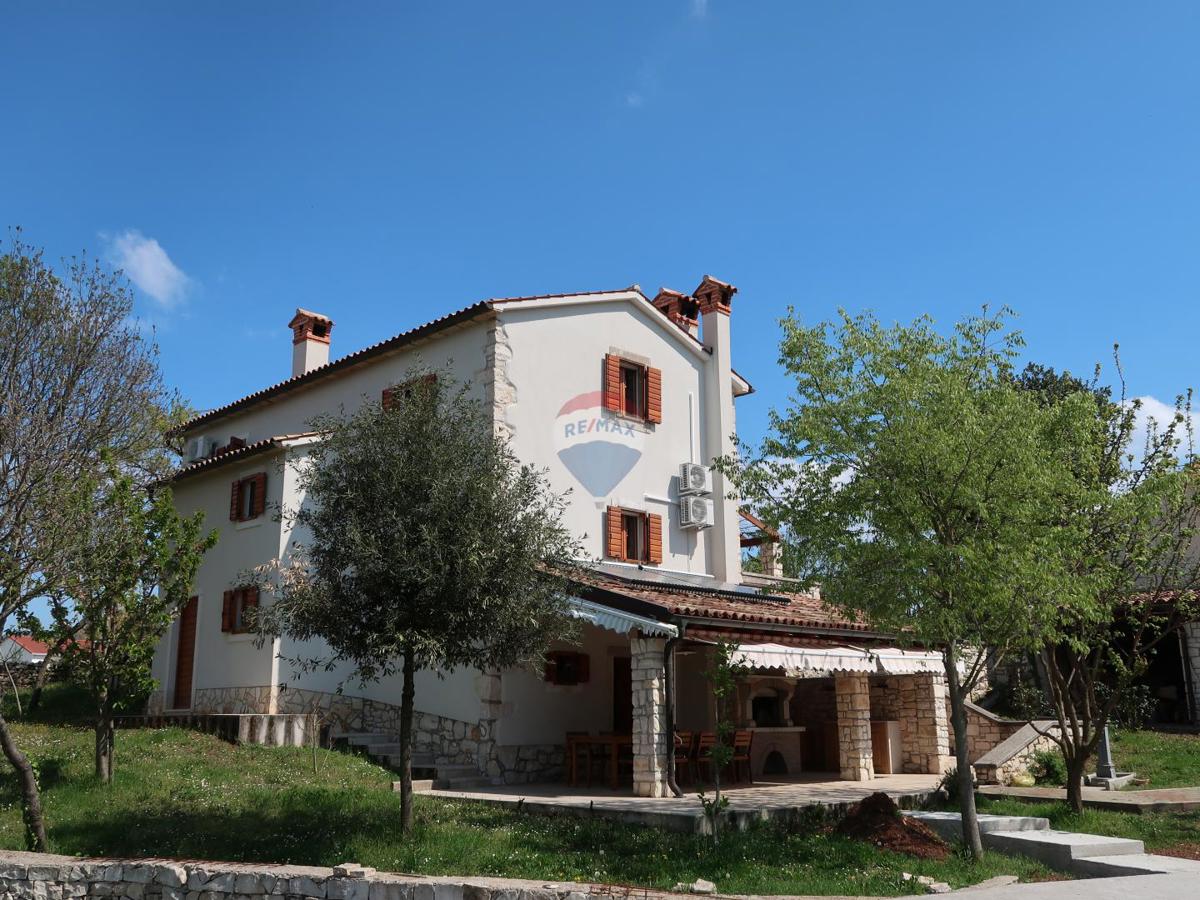 Casa Nedešćina, Sveta Nedelja, 350,88m2