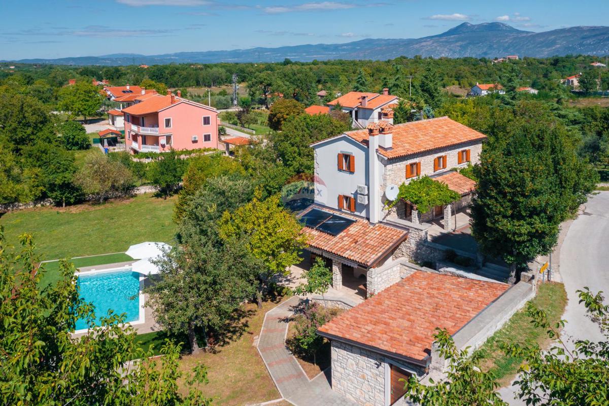 Casa Nedešćina, Sveta Nedelja, 350,88m2