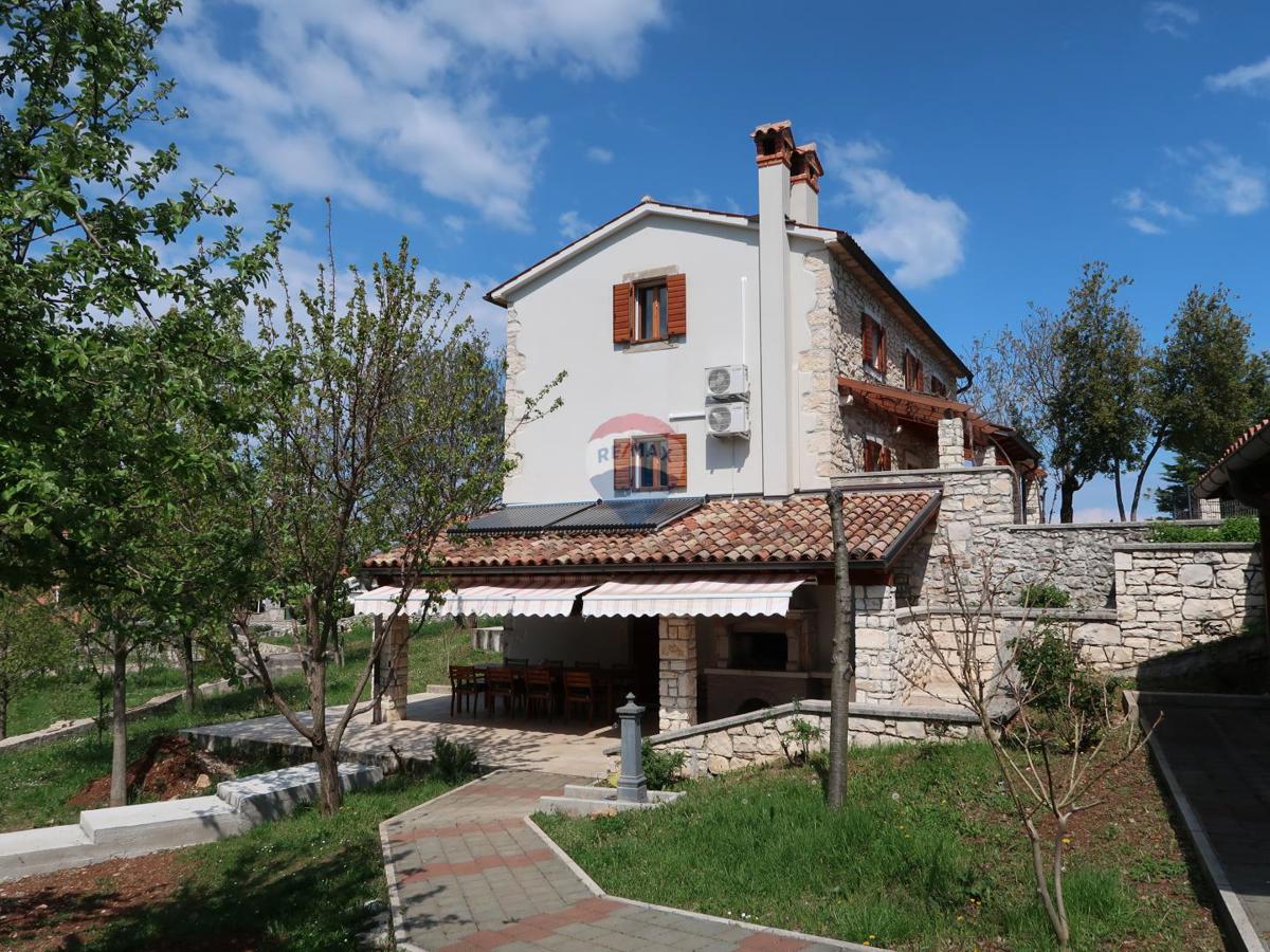 Casa Nedešćina, Sveta Nedelja, 350,88m2