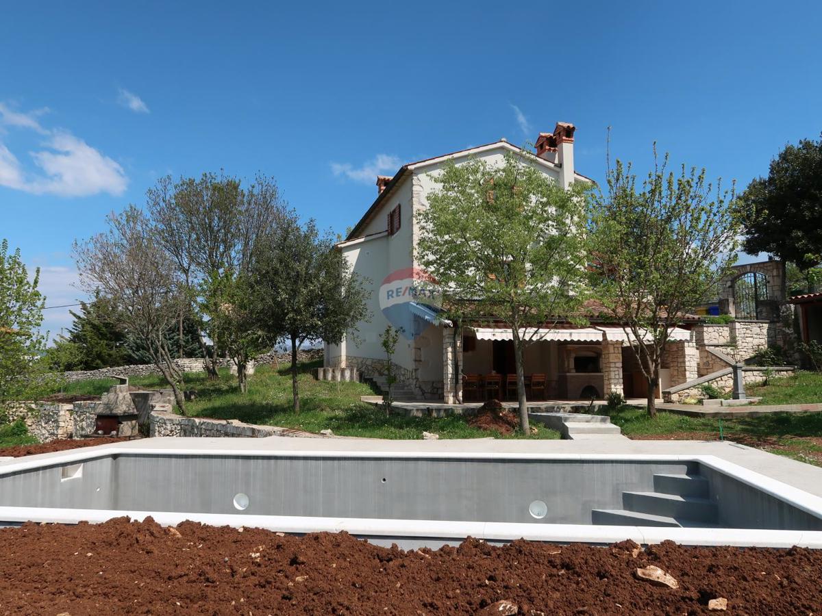 Casa Nedešćina, Sveta Nedelja, 350,88m2