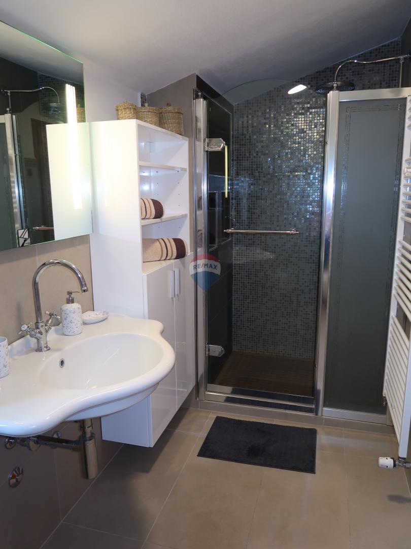 Casa Nedešćina, Sveta Nedelja, 350,88m2