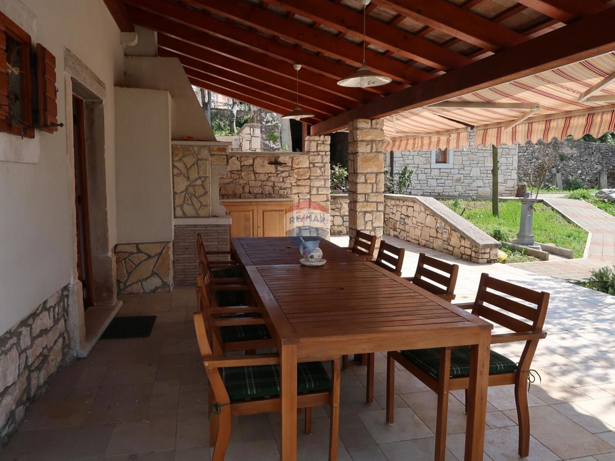 Casa Nedešćina, Sveta Nedelja, 350,88m2