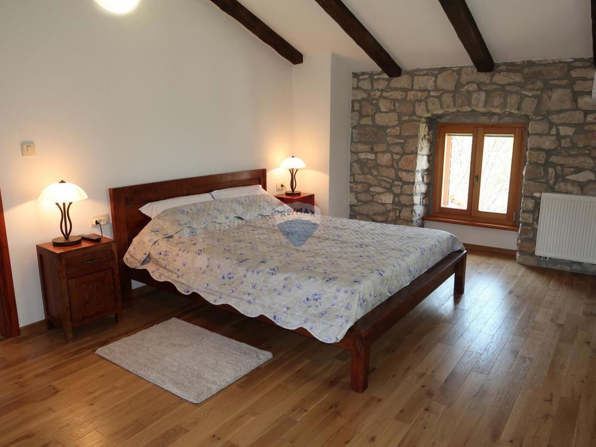 Casa Nedešćina, Sveta Nedelja, 350,88m2