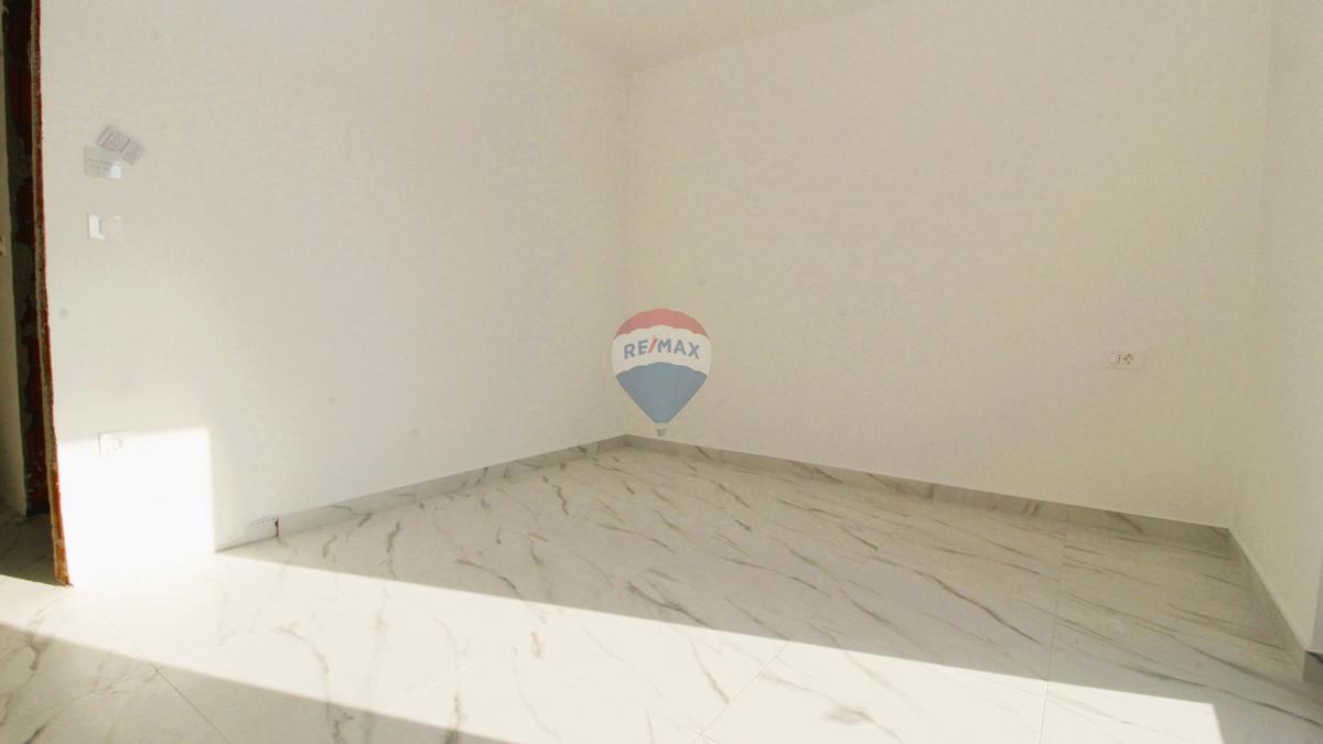 Appartamento 2 camere con terrazza e vista mare – Novigrad