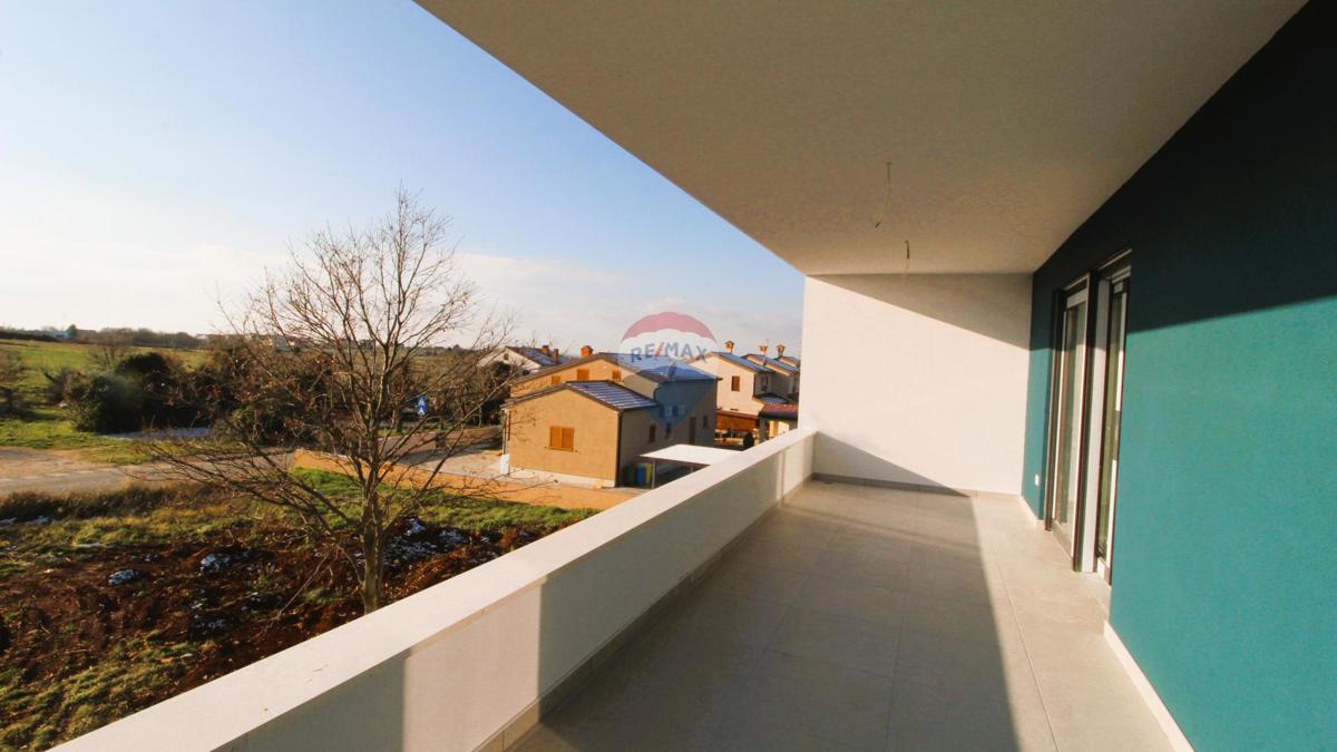 Appartamento 2 camere con terrazza e vista mare – Novigrad