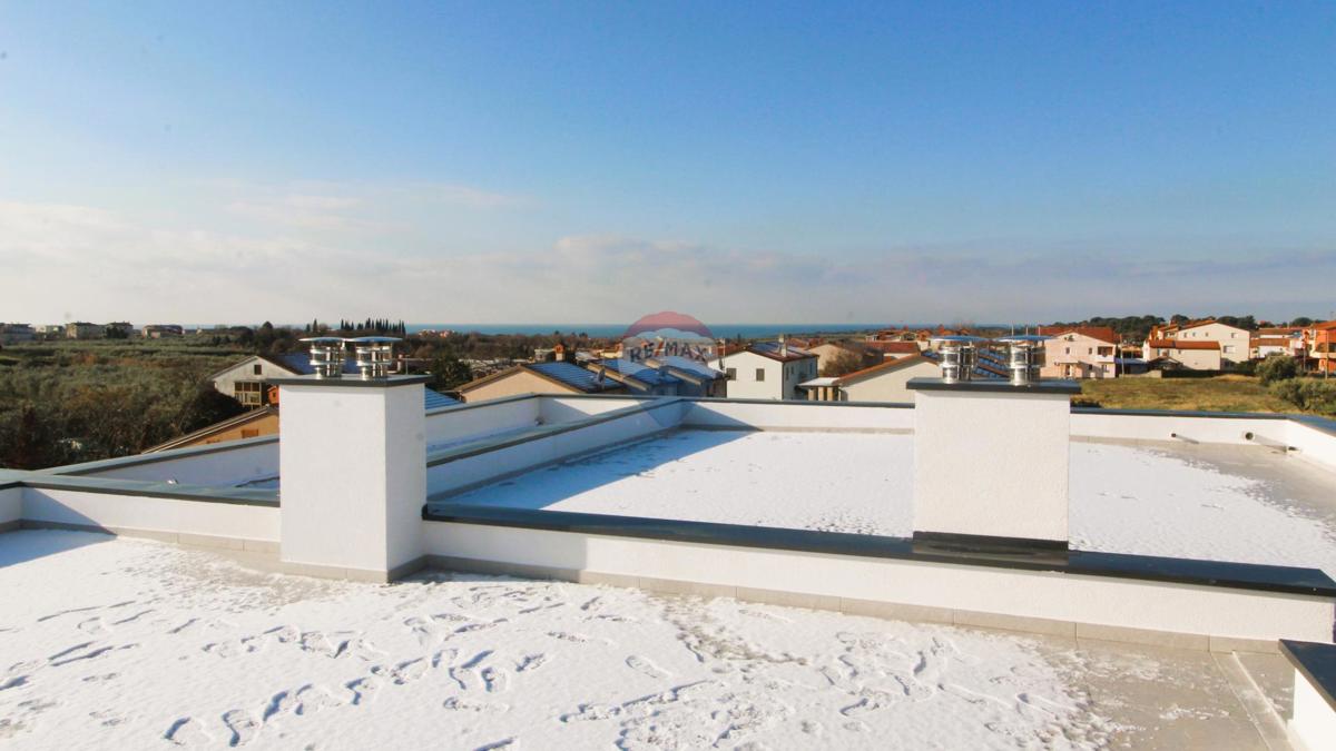 Appartamento 2 camere con terrazza e vista mare – Novigrad