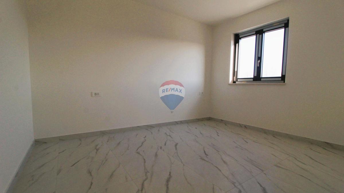 Appartamento 2 camere con terrazza e vista mare – Novigrad