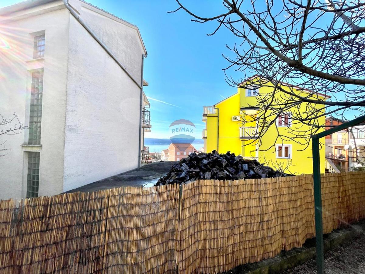 Crikvenica – appartamento bilocale ristrutturato con giardino