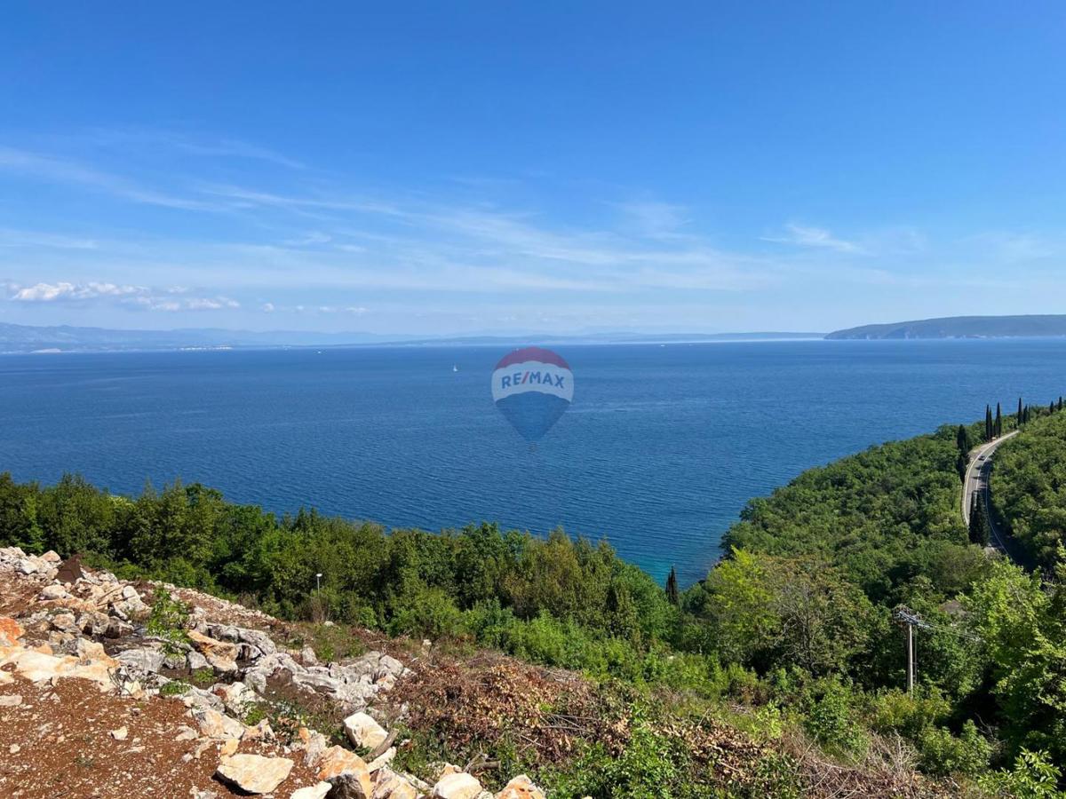 Terreno edificabile Medveja, Lovran, 1.083m2