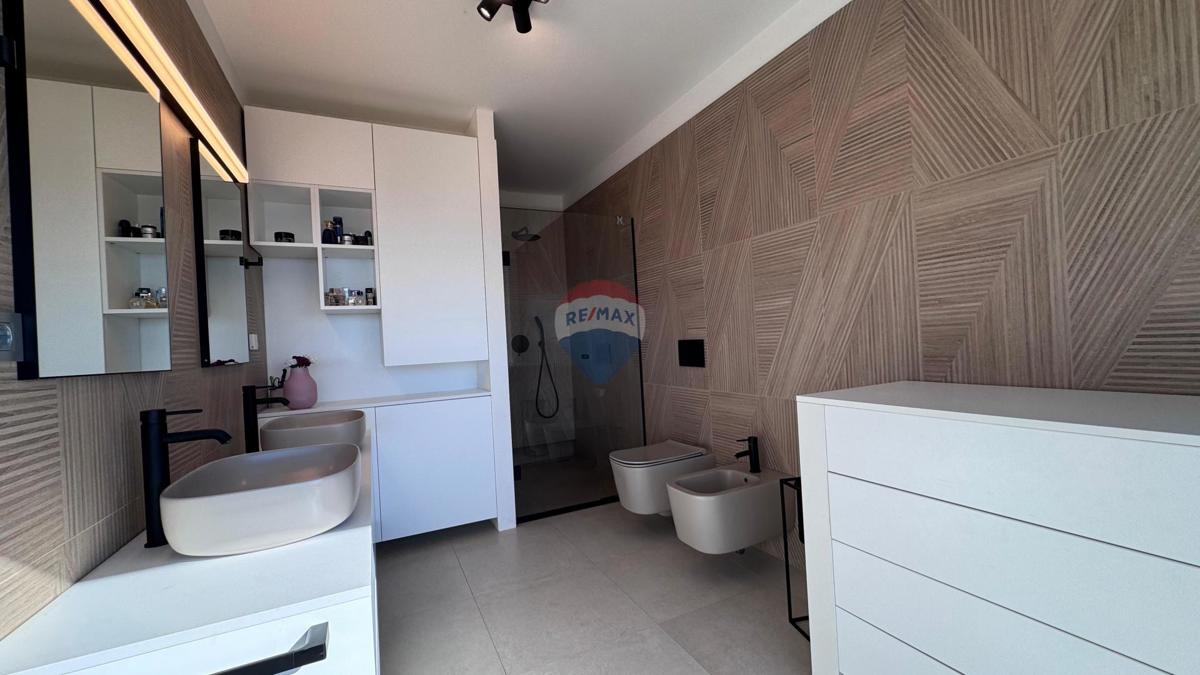 Appartamento Kostrena, 101m2