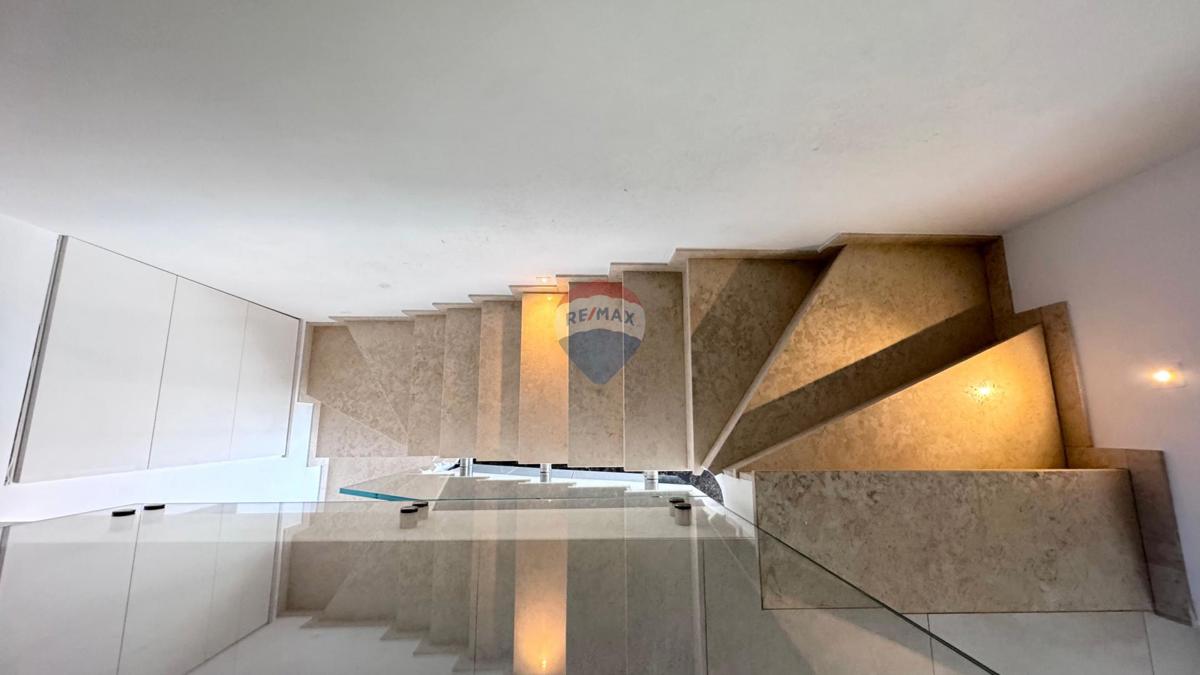 Appartamento Kostrena, 101m2