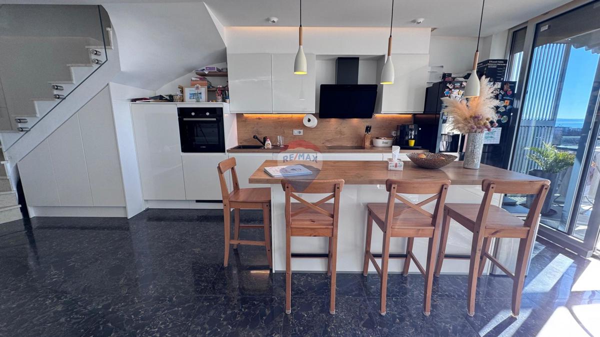 Appartamento Kostrena, 101m2