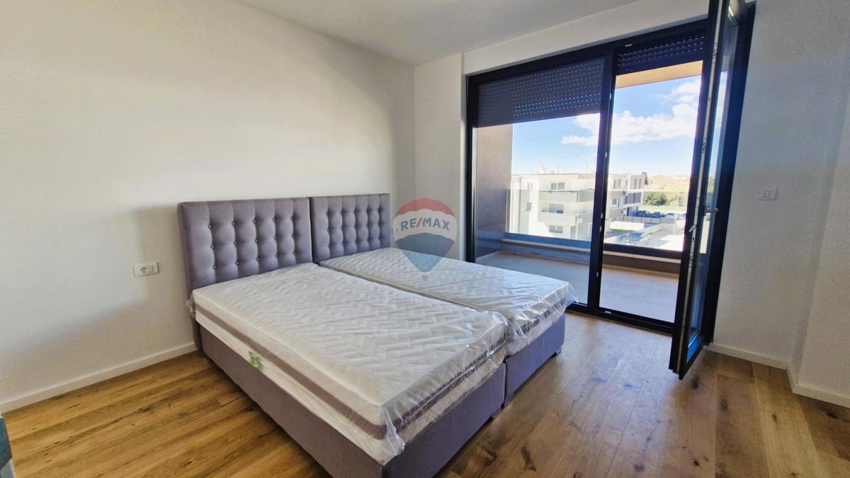 Istria, Pula, Valdebek - nuova costruzione, appartamento con 3 camere da letto, 118 m2