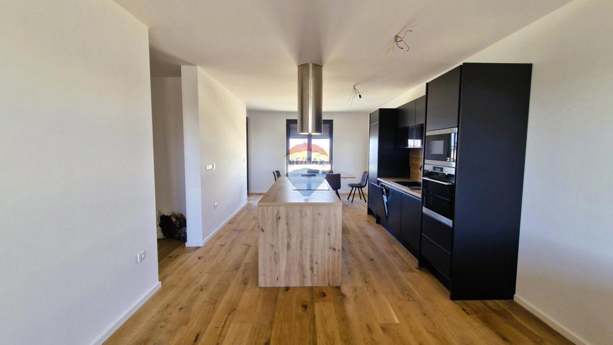 Istria, Pula, Valdebek - nuova costruzione, appartamento con 3 camere da letto, 118 m2
