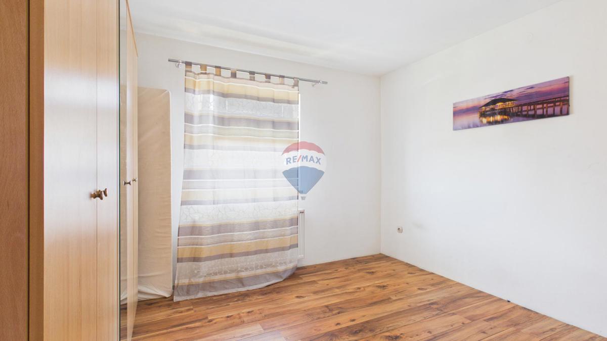 Casa Gornji Desinec, Jastrebarsko - Okolica, 245m2