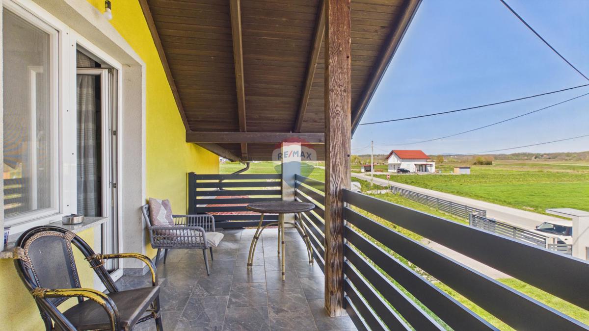 Casa Gornji Desinec, Jastrebarsko - Okolica, 245m2