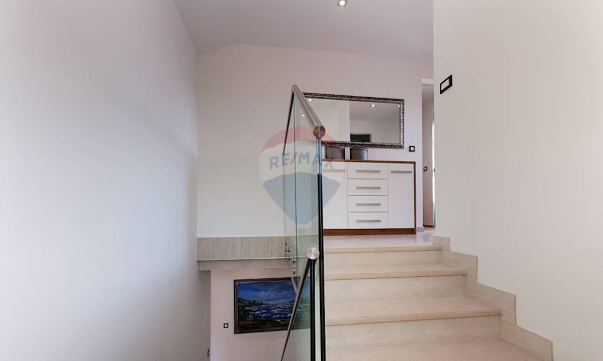 Villa Singola/Casa Vacanza Crikvenica, 340m2