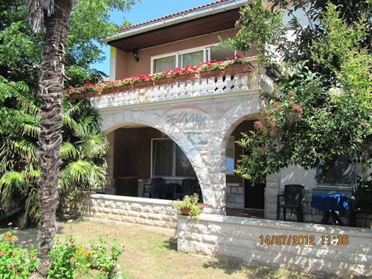 Villa Singola Centar, Pula, 340m2