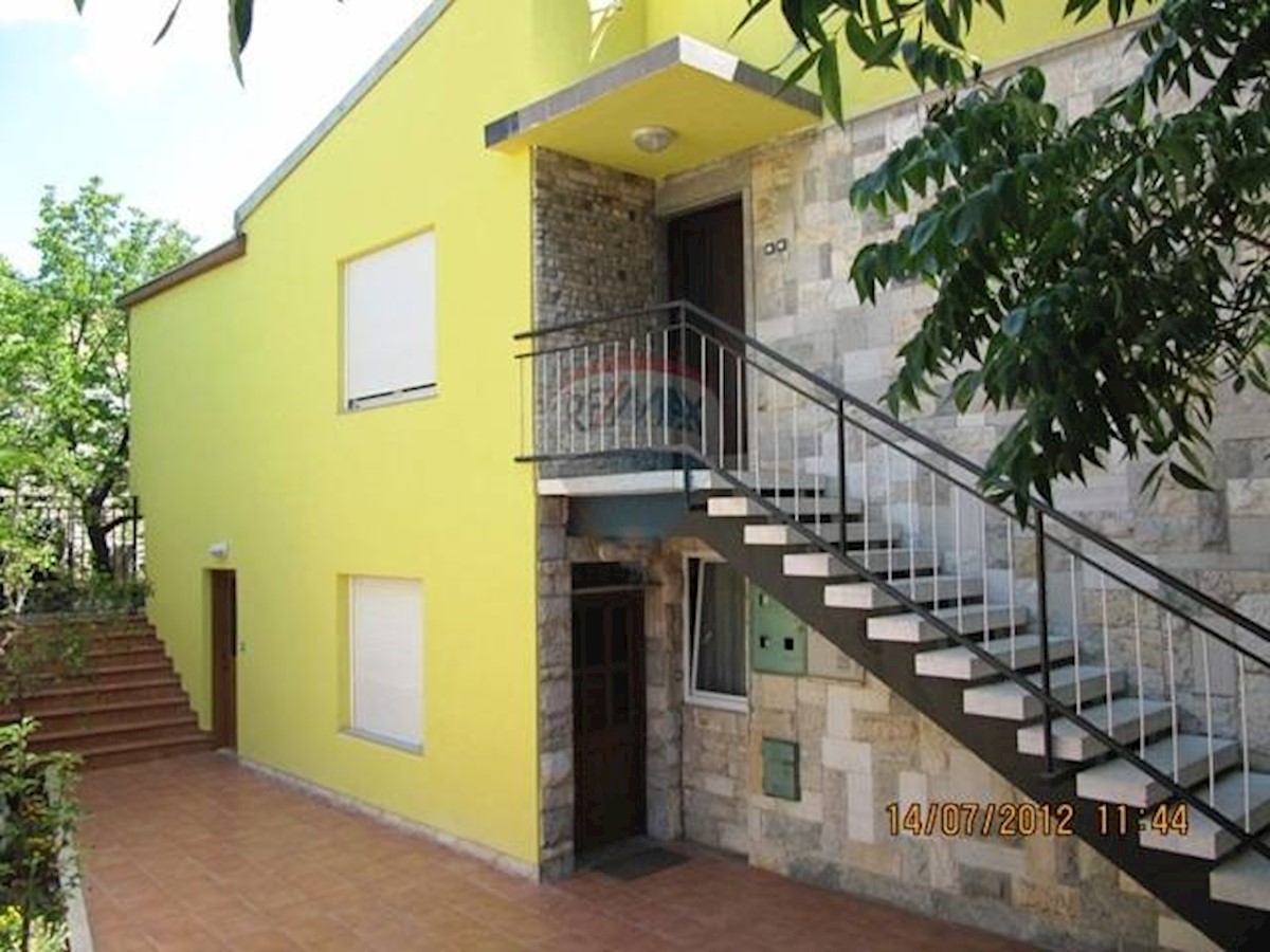 Villa Singola Centar, Pula, 340m2