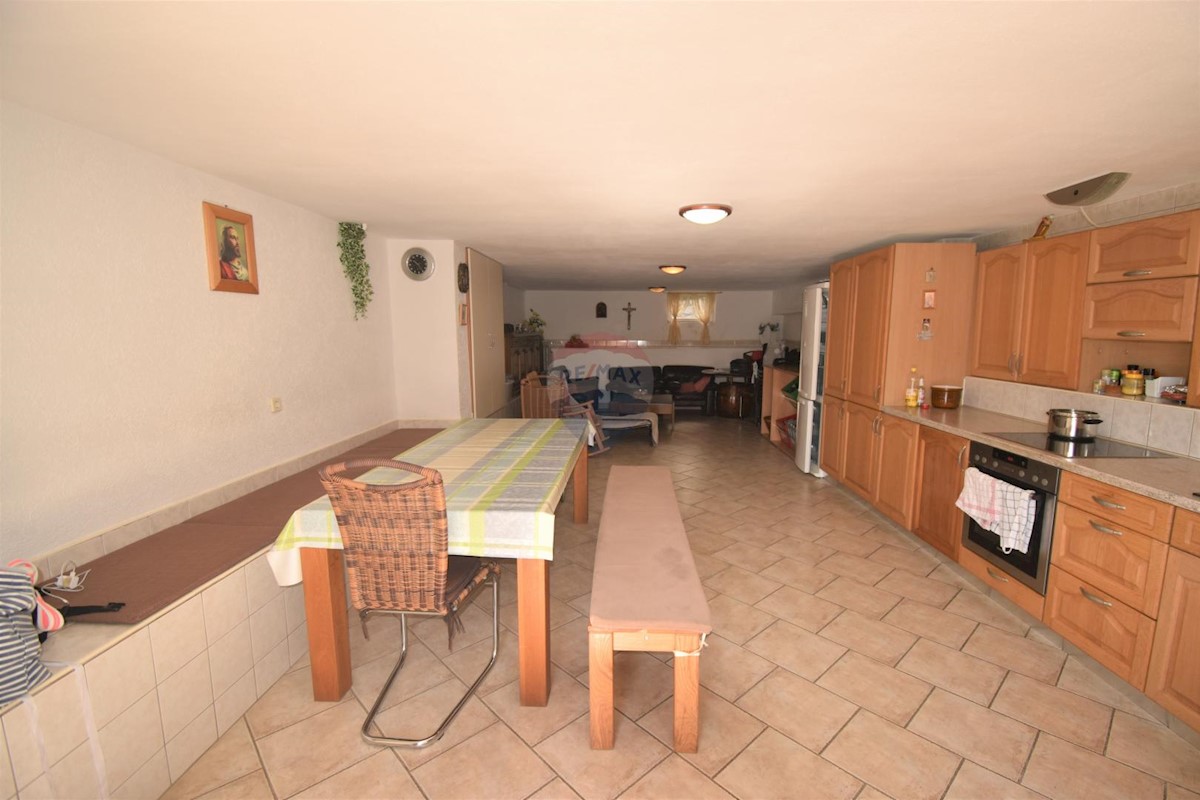 Villa Singola/Casa Vacanza Novi Vinodolski, 500m2