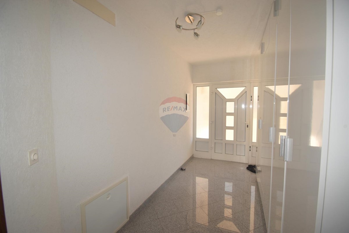 Villa Singola/Casa Vacanza Novi Vinodolski, 500m2