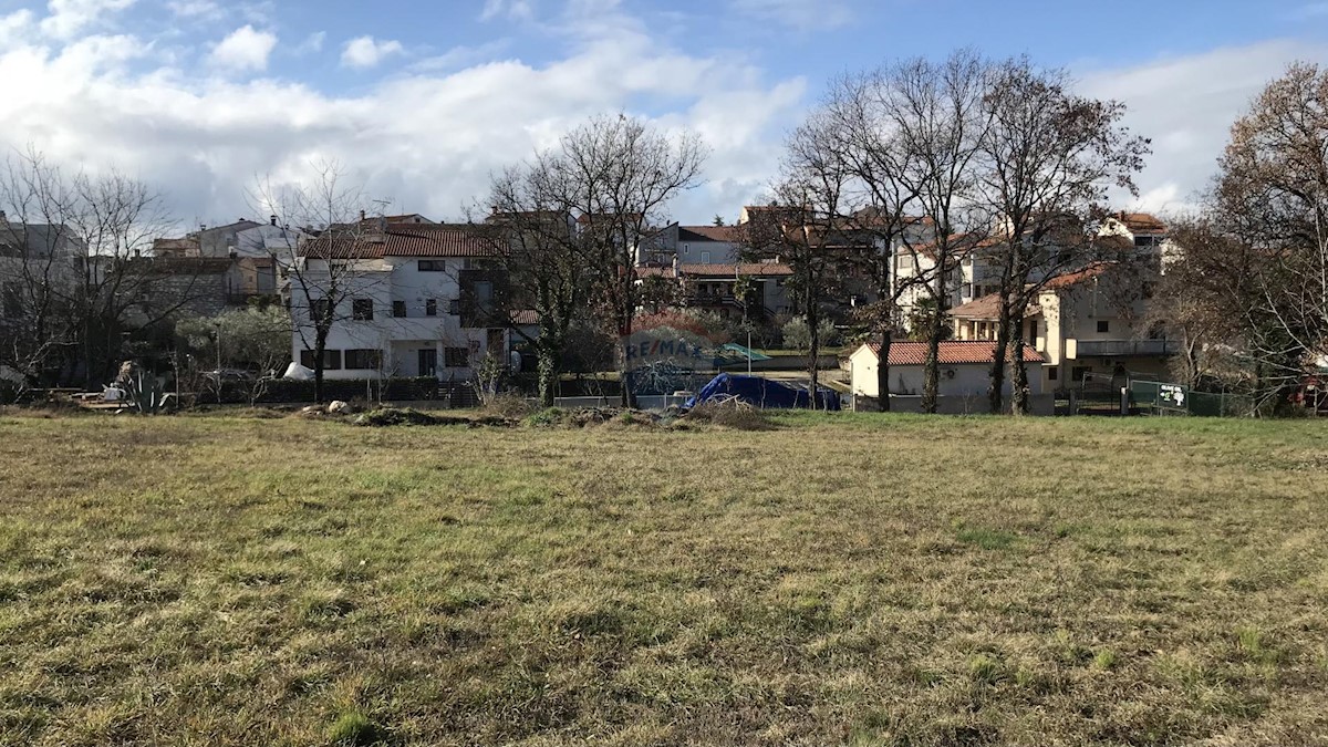 Terreno edificabile Funtana, 2.281m2