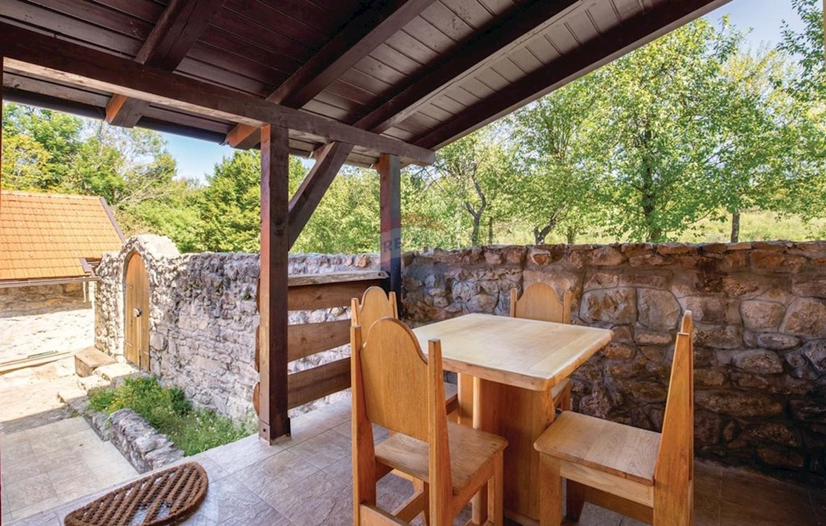 Casa Janja Gora, Plaški, 270m2