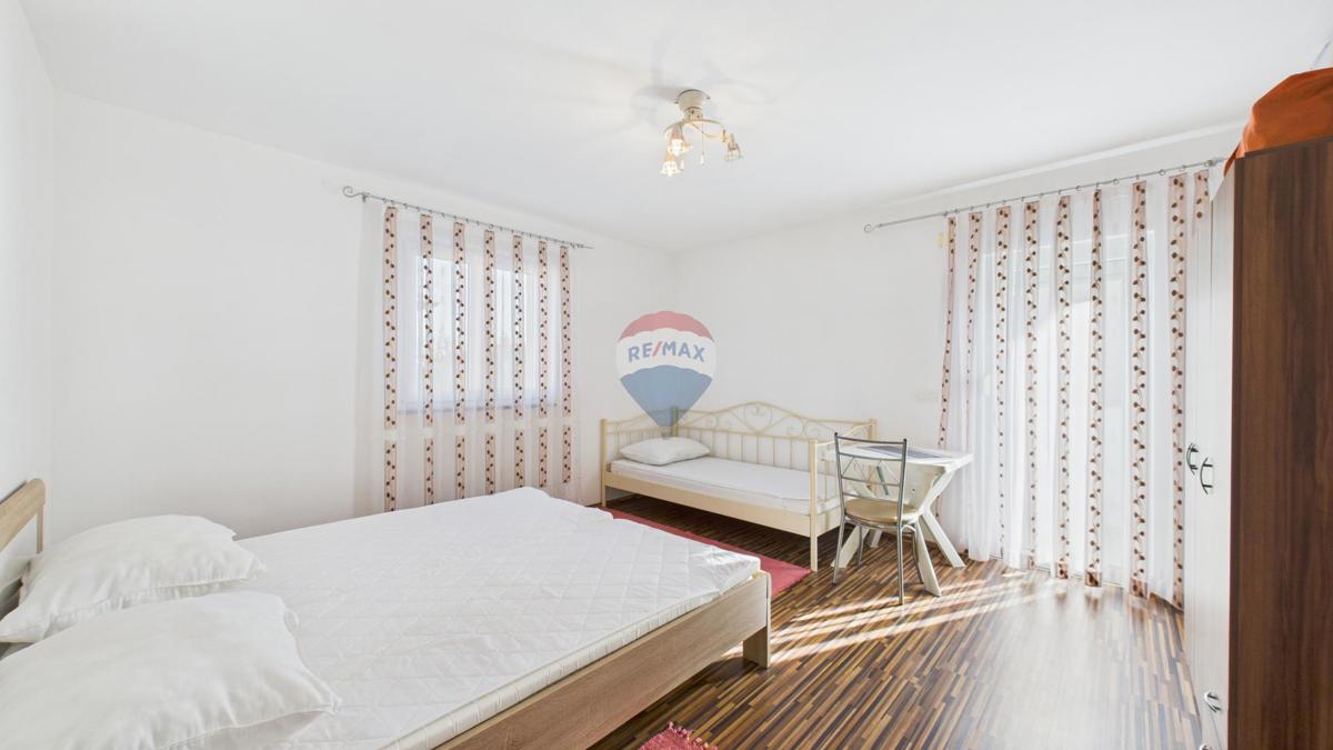 Casa Valbandon, Fažana, 187m2