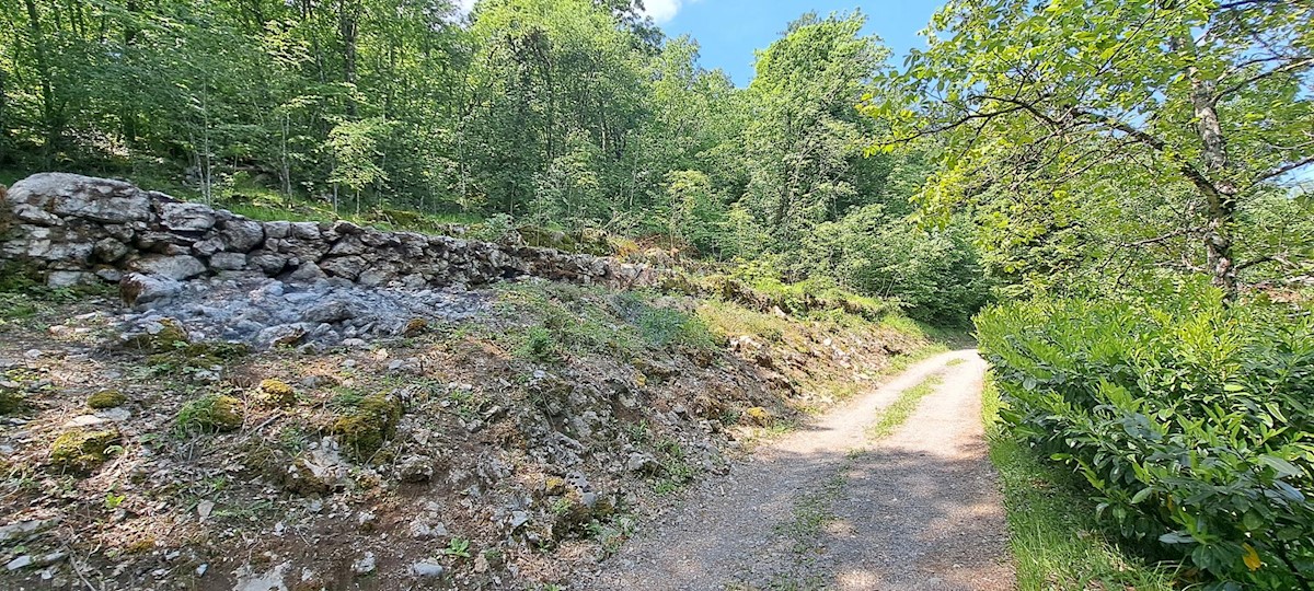 Terreno edificabile Zvoneća, Matulji, 1.000m2