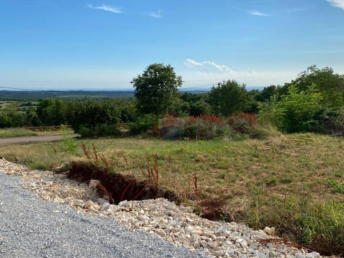 Terreno edificabile Višnjan, 893m2