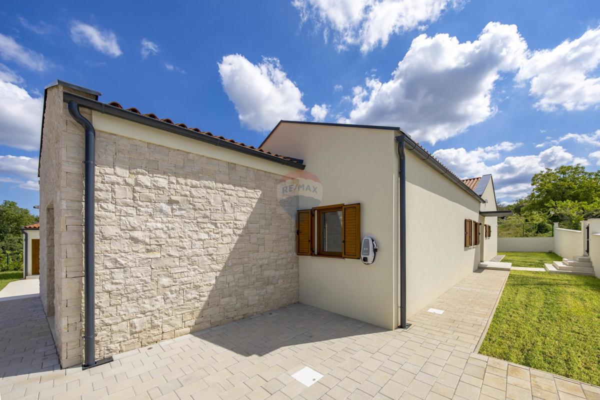 ISTRIA, TINJAN Quality holiday house 160 m2 with swimming pool 