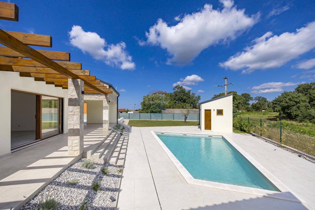 ISTRIA, TINJAN Quality holiday house 160 m2 with swimming pool 