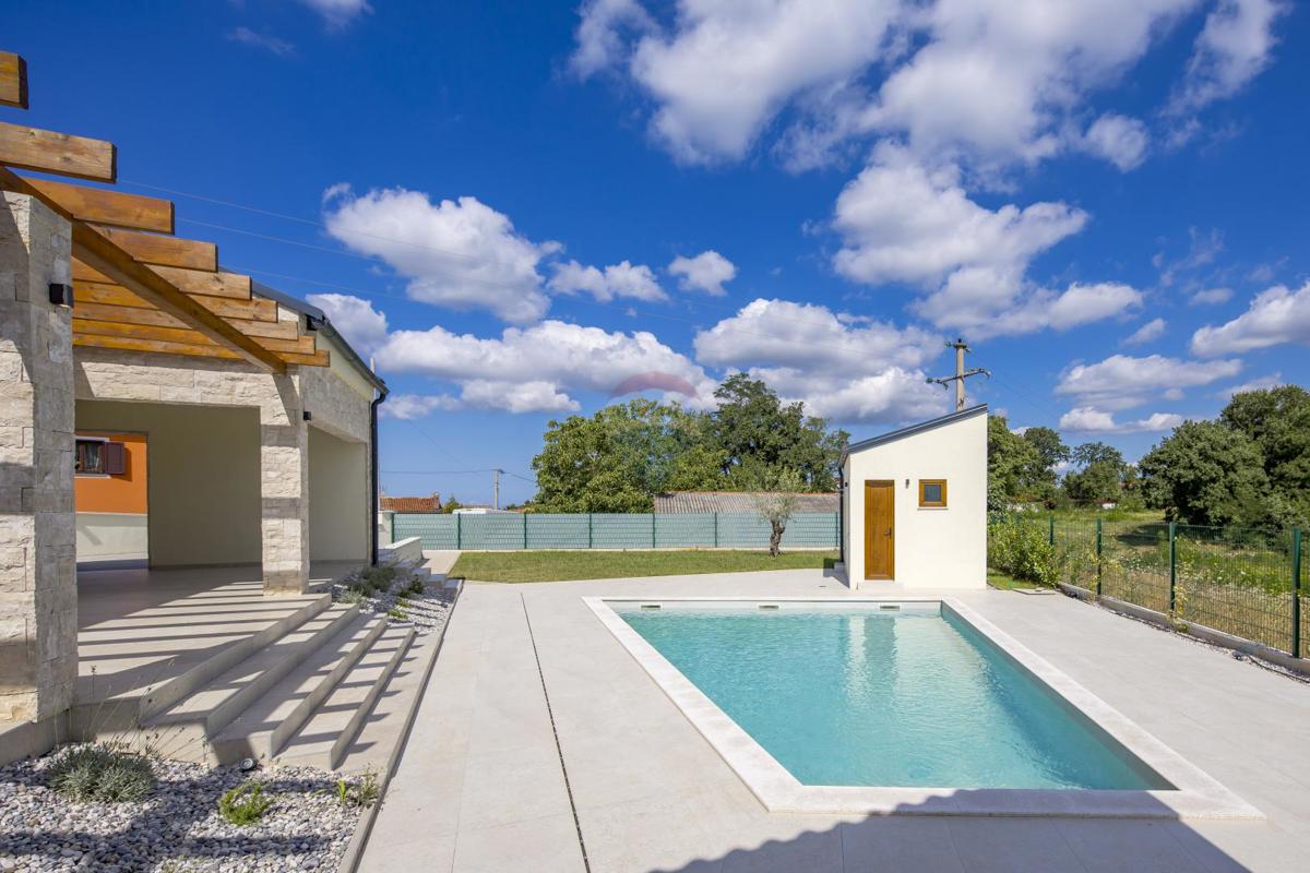 ISTRIA, TINJAN Quality holiday house 160 m2 with swimming pool 