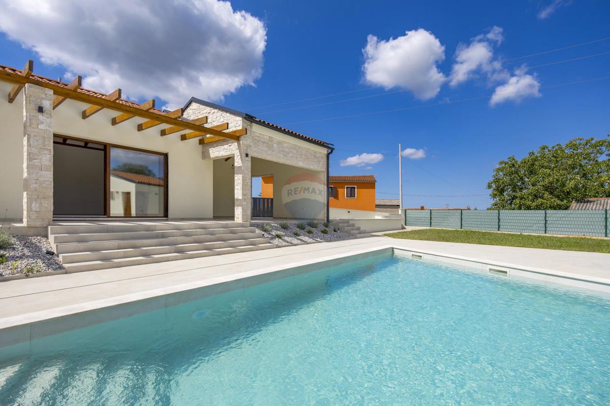 ISTRIA, TINJAN Quality holiday house 160 m2 with swimming pool 