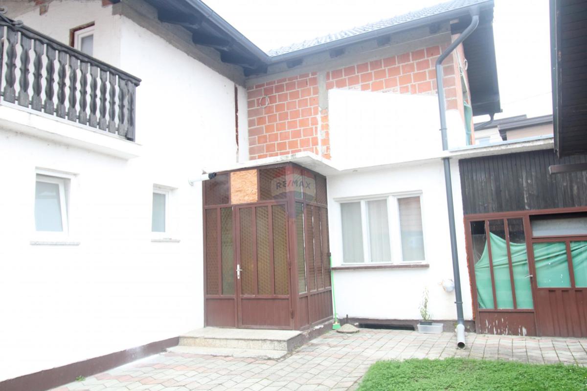 Casa Centar, Velika Gorica, 230m2