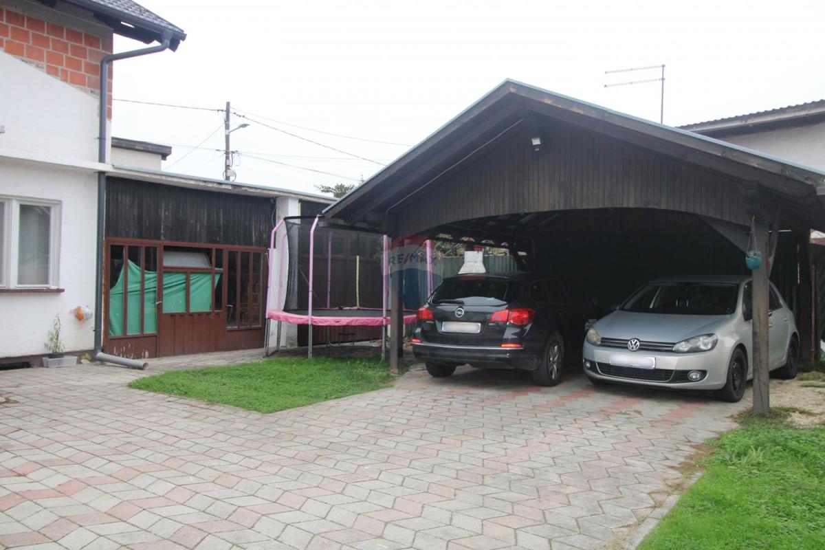 Casa Centar, Velika Gorica, 230m2