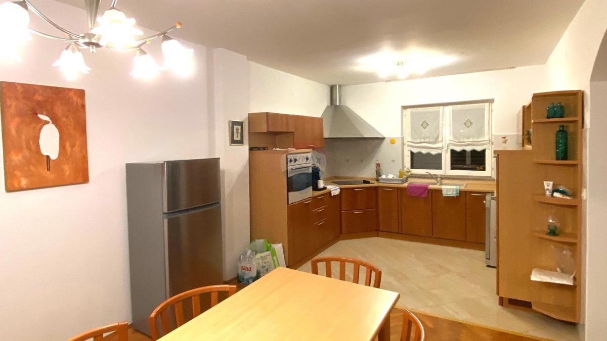 Casa Sveti Lovreč, 290,27m2