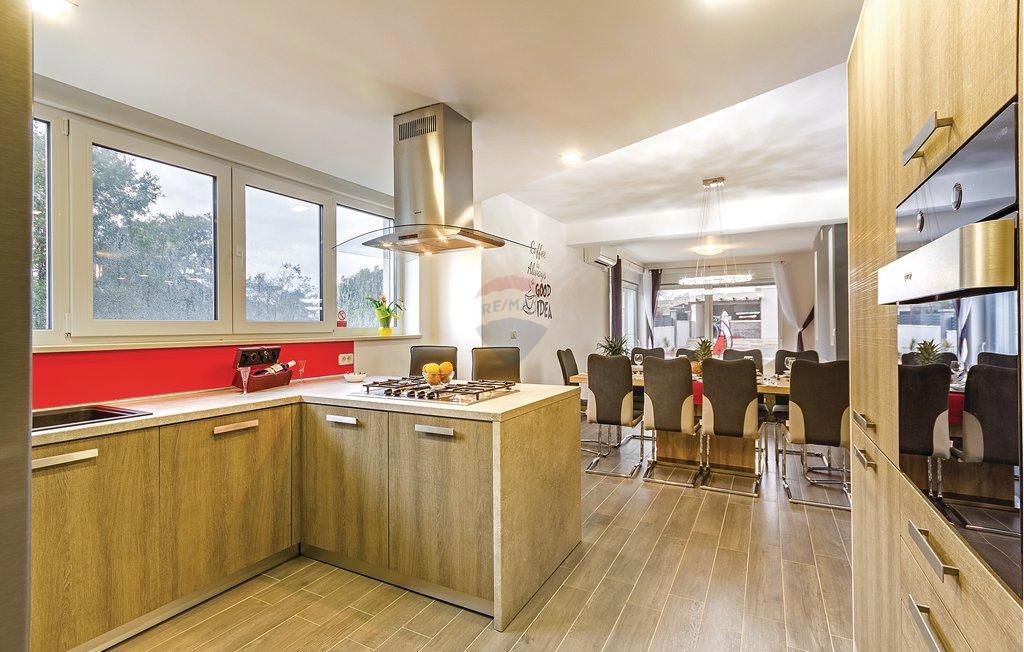 Casa Šišan, Ližnjan, 235m2