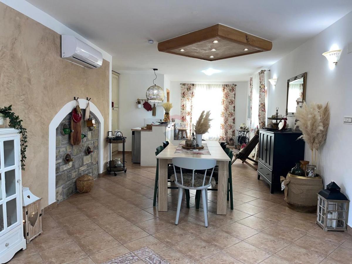Casa Brest Pod Učkom, Lupoglav, 155m2